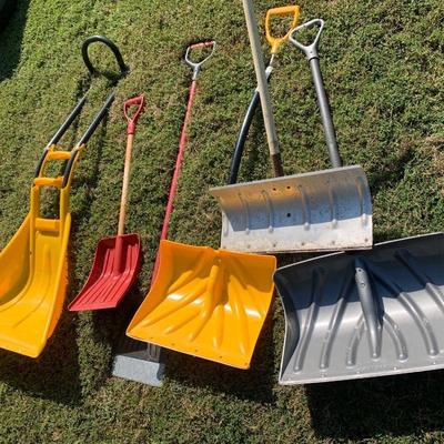 Snow Shovels Lot