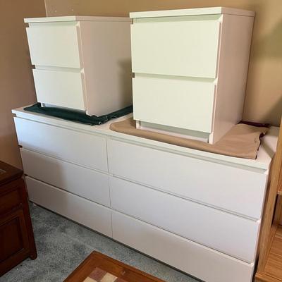 3 Piece Bedroom Set - Long Dresser, 2 Small Dressers