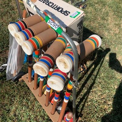 Backyard Sporting Lot Croquet Bocce Bandmitton
