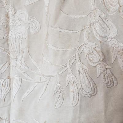 Vintage Clothes, Table Cloth and More (DR-KD)