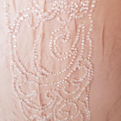 Vintage Clothes, Table Cloth and More (DR-KD)