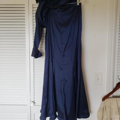Vintage Clothes, Table Cloth and More (DR-KD)