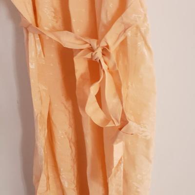 Vintage Clothes, Table Cloth and More (DR-KD)