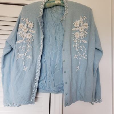 Vintage Clothes, Table Cloth and More (DR-KD)