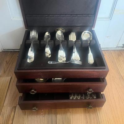 Sterling Silverware Collection with Wooden Storage Box (LR-KD)