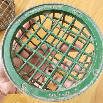 Frogs, Yard Tools and More (PB-KD)