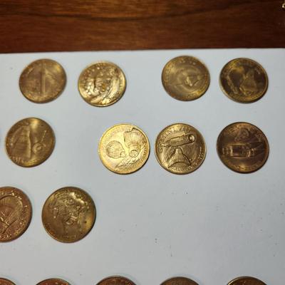 18 Vintage NASA Gemini Mercury Apollo Tokens