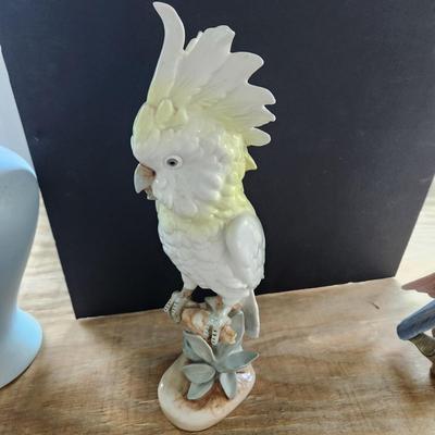 2 Parrot Cockatoo Porcelain Figurines Royal Dux Czech Republic , Italy