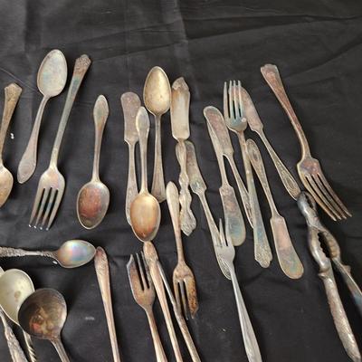 Large lot of Silverplate Flatware Forks Spoons Knives