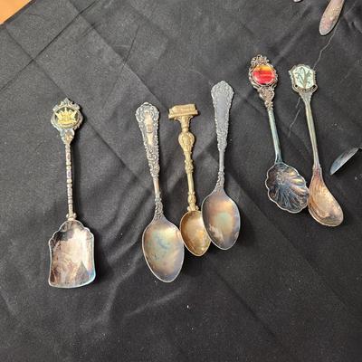 Large lot of Silverplate Flatware Forks Spoons Knives