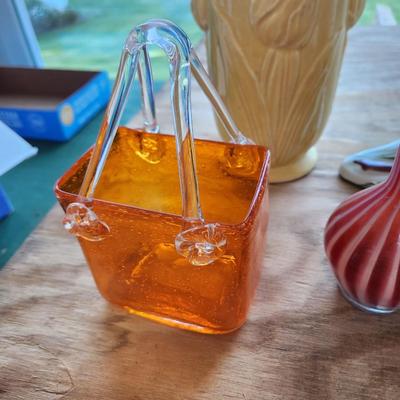 Mixed Lot of Art Glass and Pottery