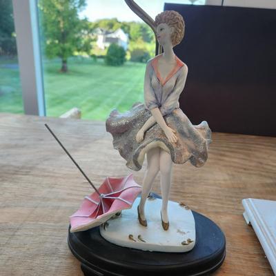 2 Table Lamps Rabbit , Woman in rain