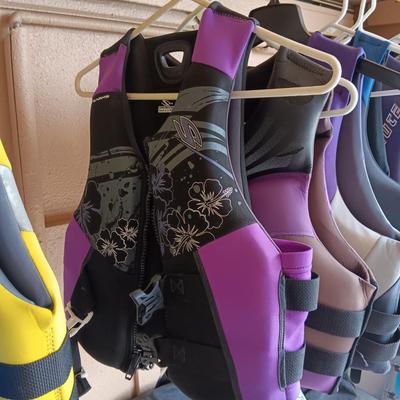 3 LIFE VESTS (YOUTH LARGE, LADIES XX LARGE & LADIES LARGE)