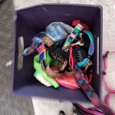SMALL DOG/PUPPY PLAY PEN PLUS DOG COLLARS & LEASHES