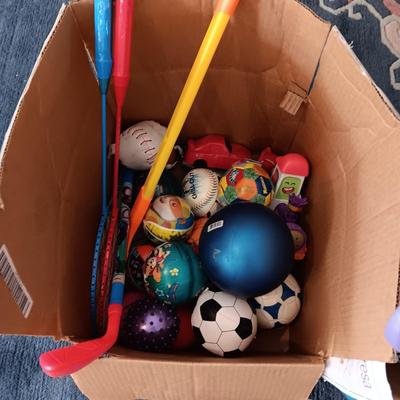 MANY TOYS FOR THE TODDLERS