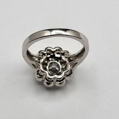Sparkly Floral Ring & Silk Jewel Box