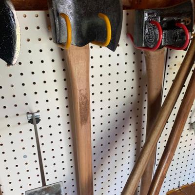 Large Lot - Heavy Duty Axe Lot