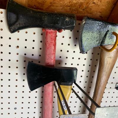 Large Lot - Heavy Duty Axe Lot