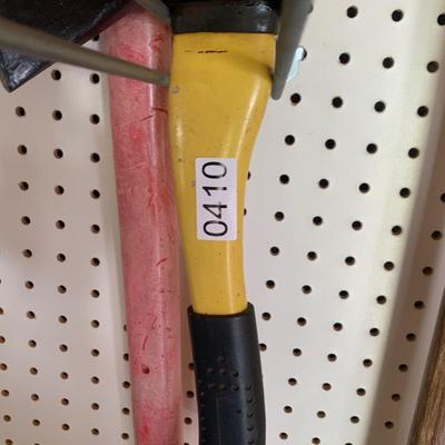 Large Lot - Heavy Duty Axe Lot