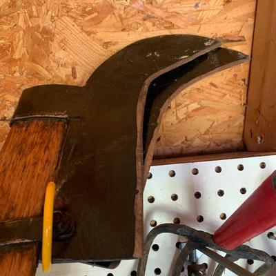 Large Lot - Heavy Duty Axe Lot