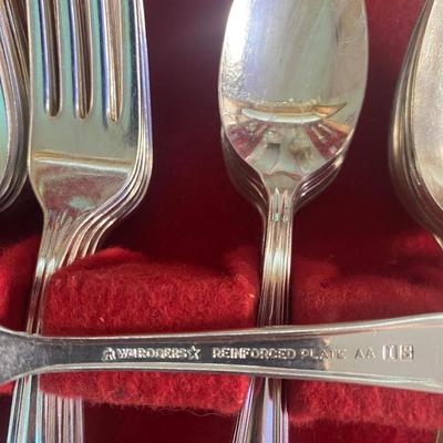 A WONDERFUL BOX OF FLATWARE THAT INCLUDES A NICE VARIETY OF ITEMS FOR YOUR BIDDING PLEASURE!