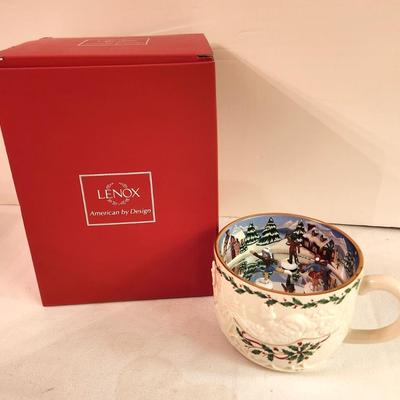 Lot #311 LENOX porcelain Holiday Music box