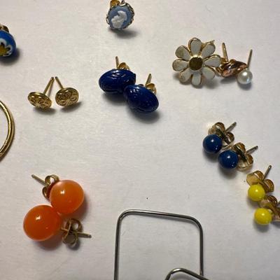 Vintage rings and earrings