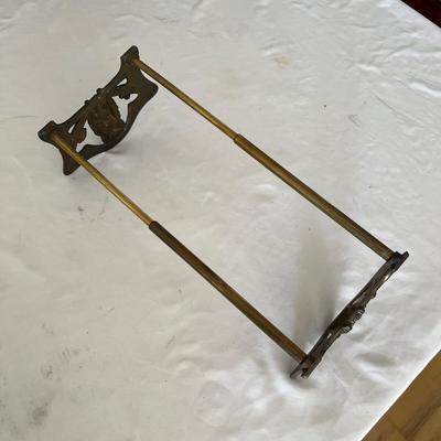 Antique Book Ends & Leather bound Books (LR-RG)