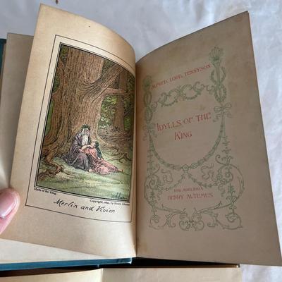 Antique Book Ends & Leather bound Books (LR-RG)