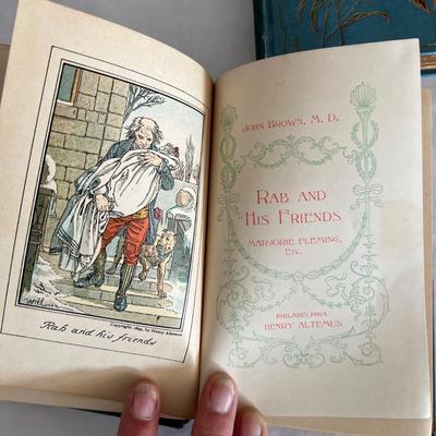 Antique Book Ends & Leather bound Books (LR-RG)