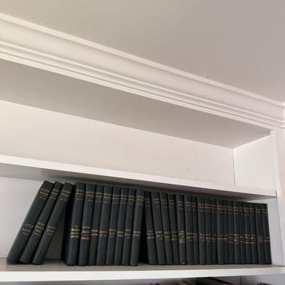 Dickens’ Works Book Collection (LR-DZ)