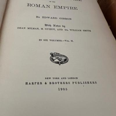 Volume I-IV (1905) The History of The Decline And Fall of the Roman Empire Edward Gibbon (LR-RG)