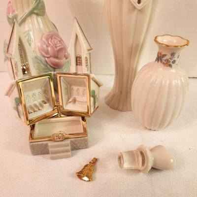 Lot #334 LENOX Porcelain Lot - 4 pieces