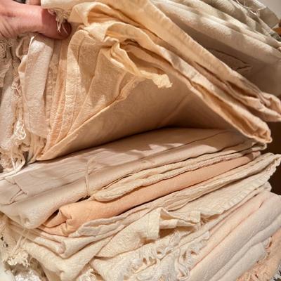 Big Lot Antique Vintage Feed Sacks Cloth Bags