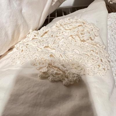 Big Lot Lace, Tattering, Linens