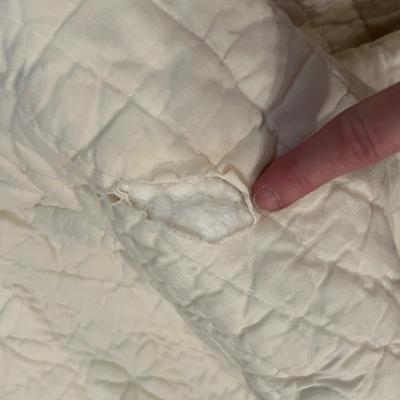 Lot Bed Linens - 2 Home Classics Comforters w 3 Pillow Covers