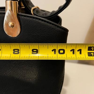 Lot 3 Purses - Baggallini, Travelon, NWT K. Carroll