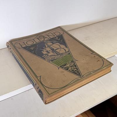 Vintage Travel Books (LR-DZ)