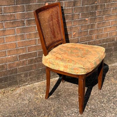 Kindle Furniture Co. Wooden Chair (B1-DZ)