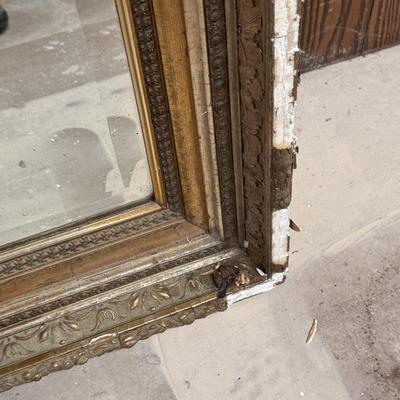 Large Gold Colored Ornate Mirror (B1-DZ)