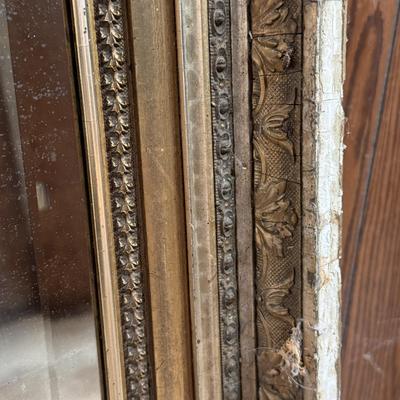 Large Gold Colored Ornate Mirror (B1-DZ)