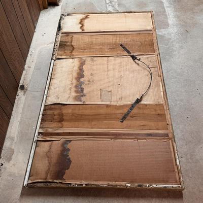 Regency Style Gold Colored Framed Mirror (B1-DZ)