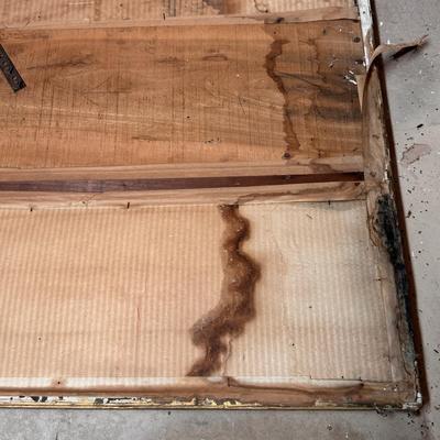 Regency Style Gold Colored Framed Mirror (B1-DZ)