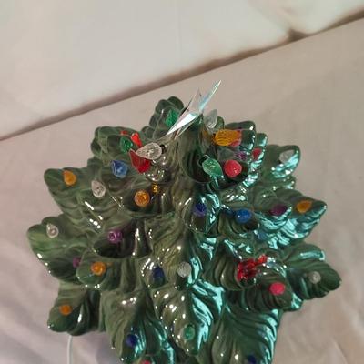 Vintage Lit Ceramic Christmas Tree (P-BBL)