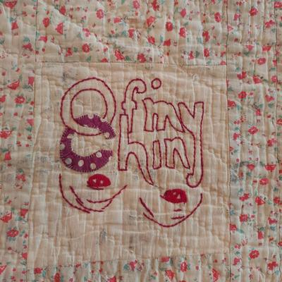 Three Little Pigs Quilt w/ Display Bar (P-BBL)