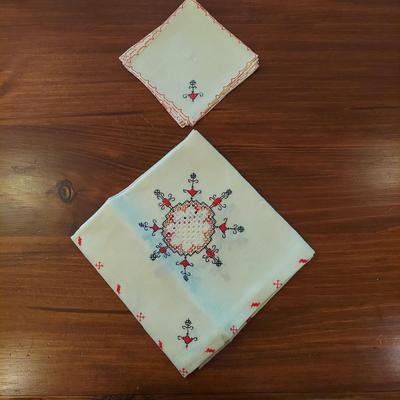Tablecloths, Cloth Napkins and Placemats (DR-BBL)
