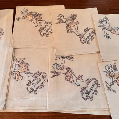 Tablecloths, Cloth Napkins and Placemats (DR-BBL)