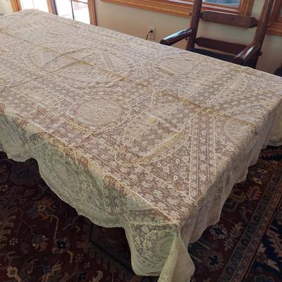 Tablecloths, Cloth Napkins and Placemats (DR-BBL)