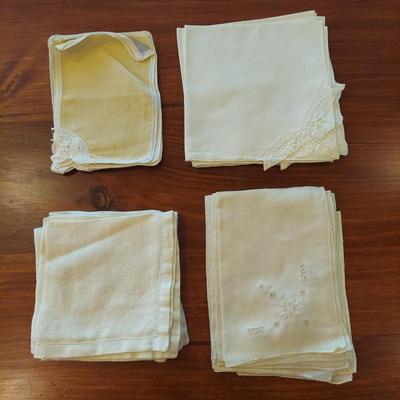Tablecloths, Cloth Napkins and Placemats (DR-BBL)