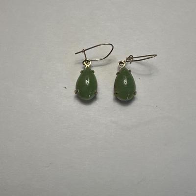 Beautiful vintage jade Stone earrings